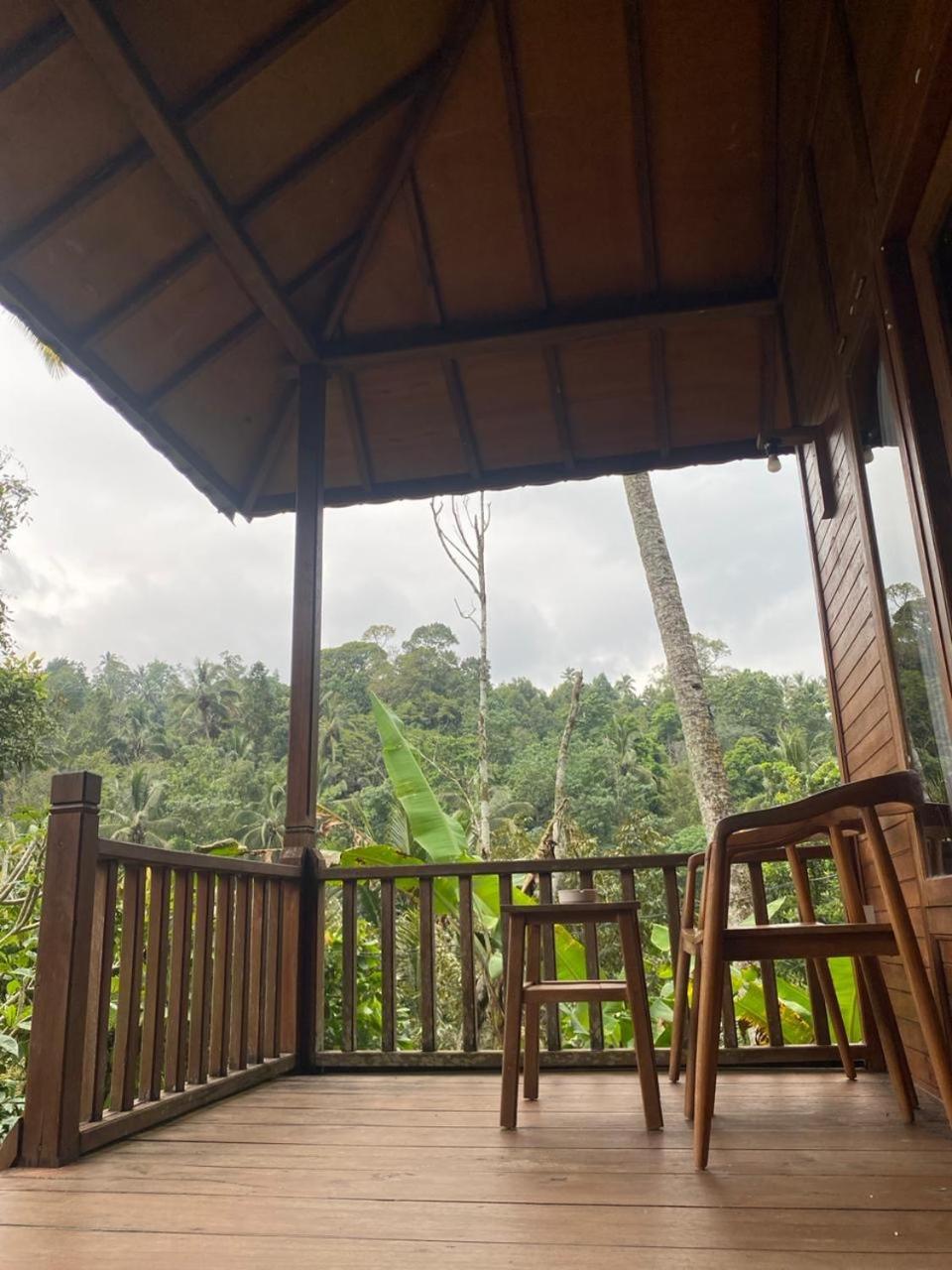 Uma D'Nyuh Homestay Singaraja Eksteriør bilde