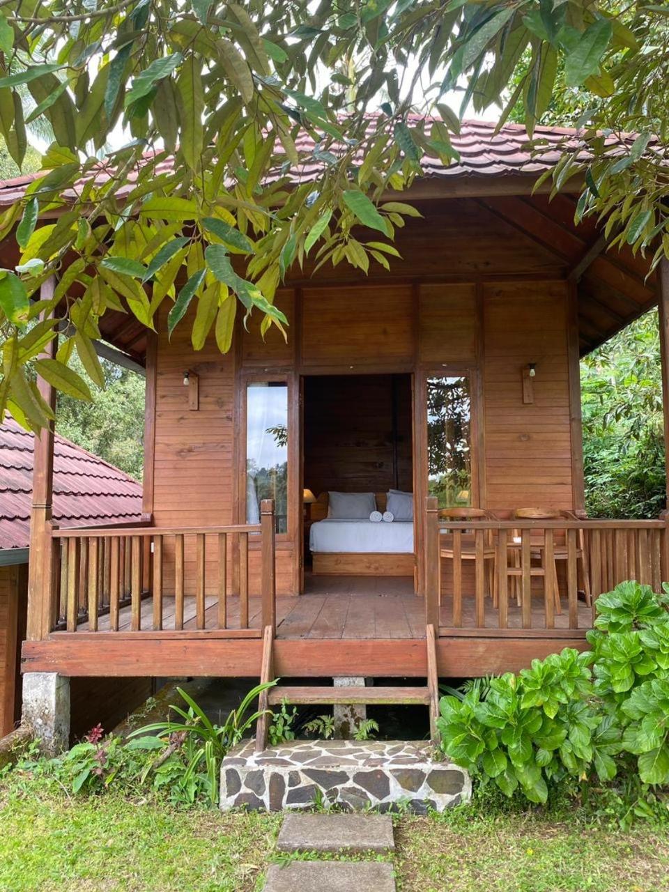 Uma D'Nyuh Homestay Singaraja Eksteriør bilde