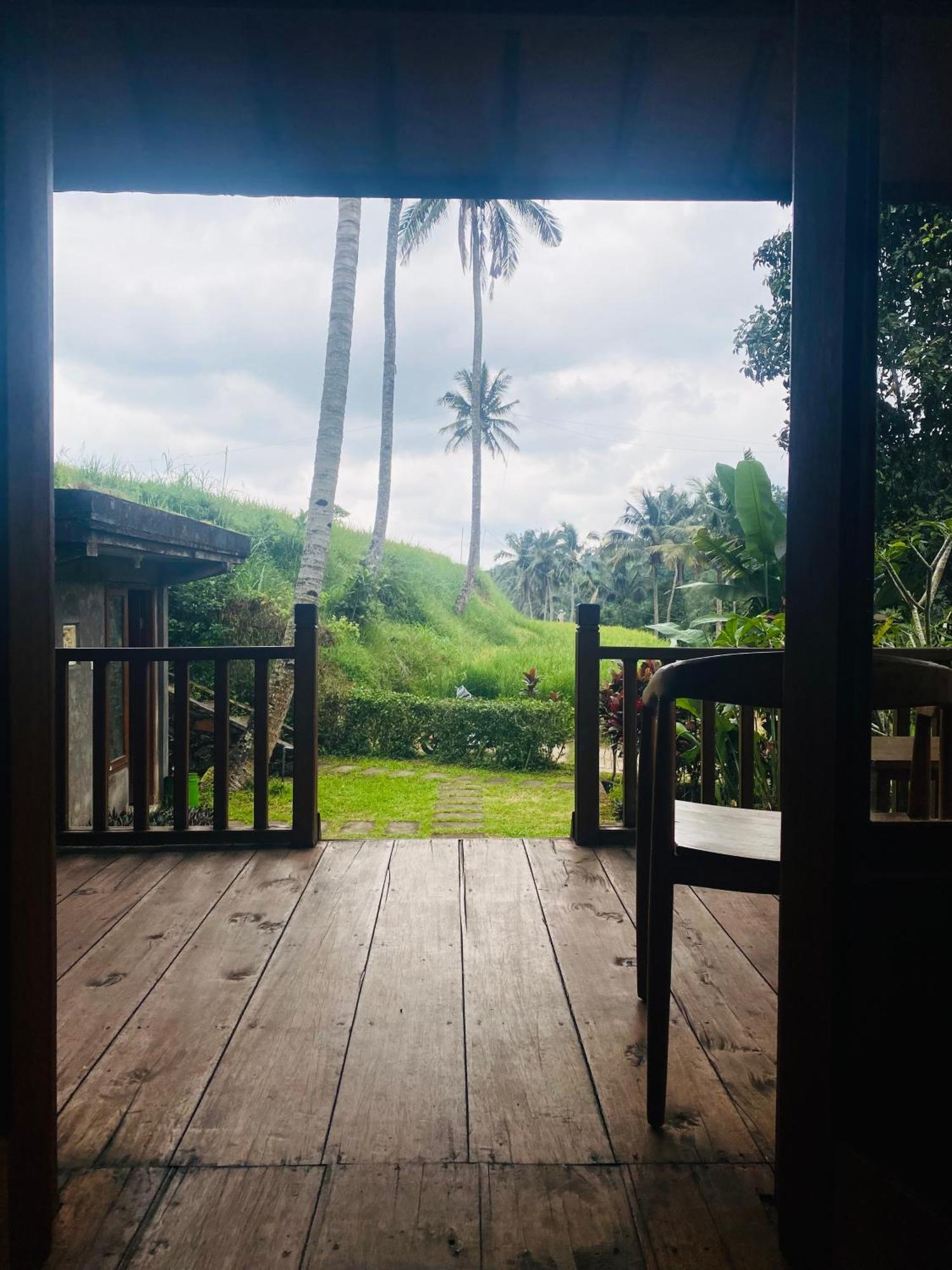 Uma D'Nyuh Homestay Singaraja Eksteriør bilde
