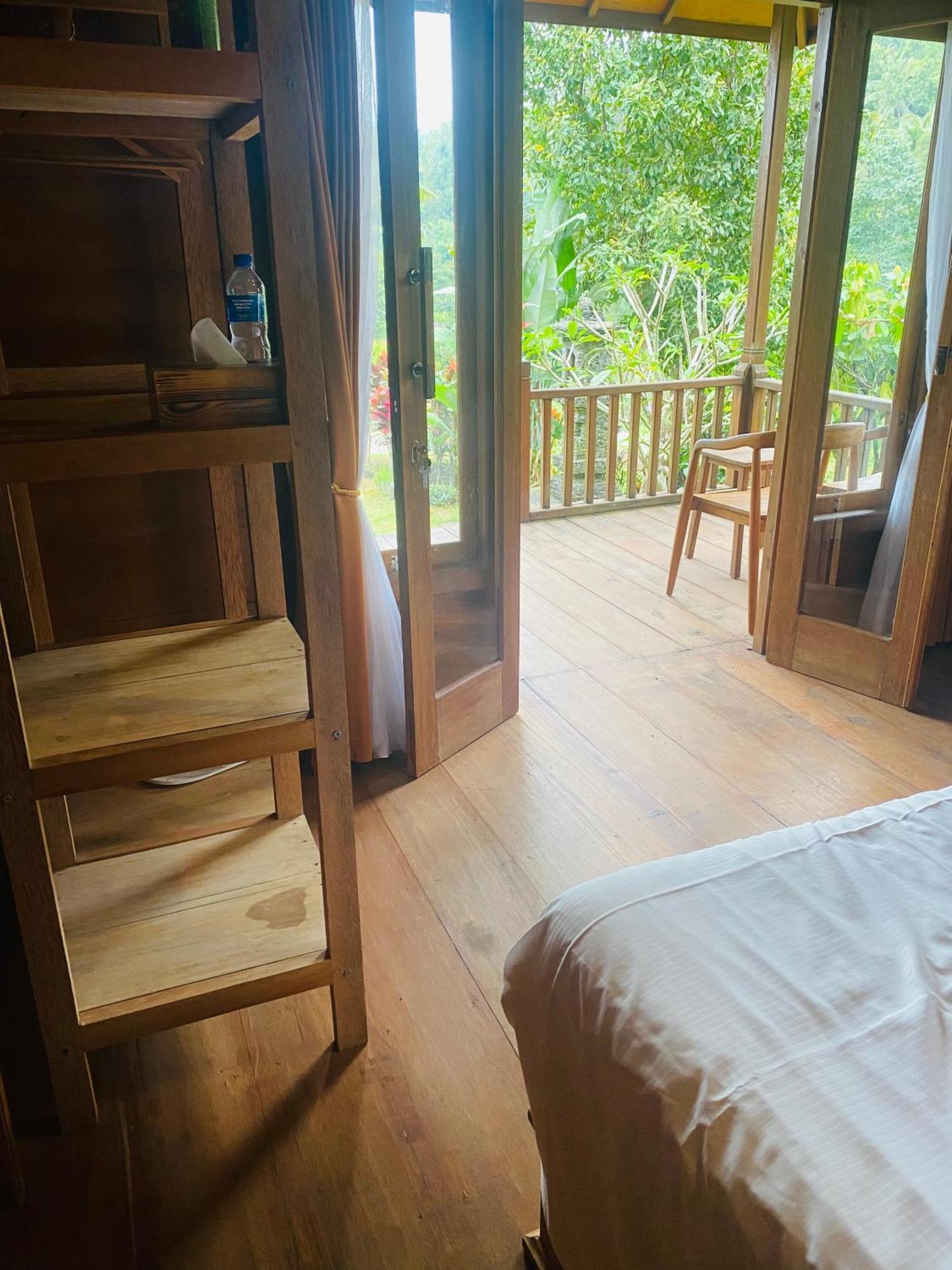 Uma D'Nyuh Homestay Singaraja Eksteriør bilde
